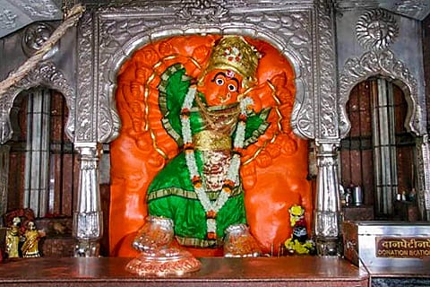 आदिमायेच्या दर्शनासाठी ऑनलाइन पासचा प्रशासनाचा घाट