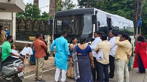 देशमुख यांना हटविण्यासाठी मोर्चेबांधणी; नागपुरात हालचाली