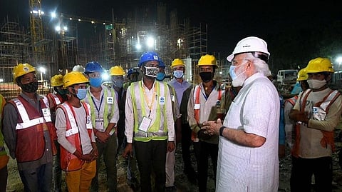 PM मोदींची मोठी घोषणा; सेंट्रल विस्टा बांधणाऱ्या कामगारांचा होणार 'असा' सन्मान 