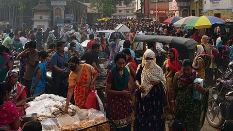 'ओ शेठ, तुमच्या चार पिढ्या बसून खातील!' बार्शीत राजकारण, प्रशासन अन्‌ नागरिकांचा कलगीतुरा 