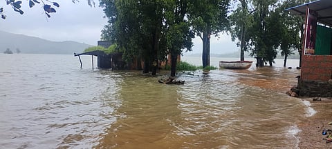 कोयनामाईचा बामणोलीतील घरांना स्पर्श; धरणाची 'सेंच्युरी'