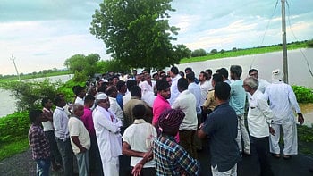 अमळनेर तालुक्यातील गावांमध्ये शेतशिवार तुडुंब 