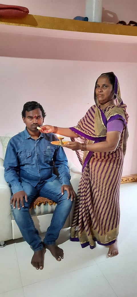 Divyang Vaibhav Selection as an officer in a bank