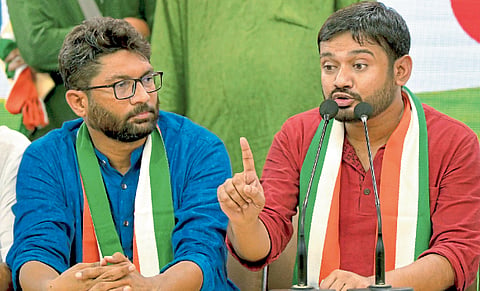 भाष्य : डावी ‘हात’मिळवणी