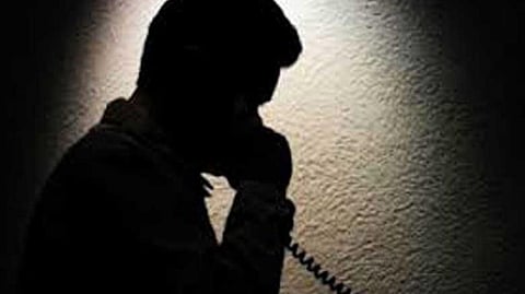 case registered for cheating sunil zanwar son by using bhujbal name on phone 