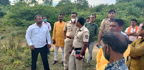 देवी विसर्जनास गेलेला युवक कन्हान नदीत वाहुन गेला