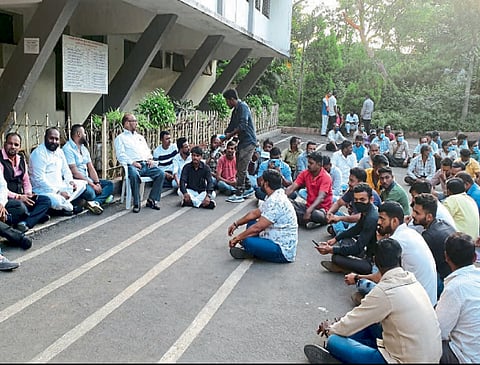  ‘वंचित’च्या आंदोलनापुढे अधिकारी नरमले