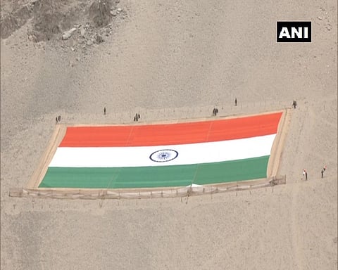 VIDEO: जगातील सर्वात मोठा राष्ट्रीय ध्वज; लेहमध्ये तिरंग्याचं अनावरण