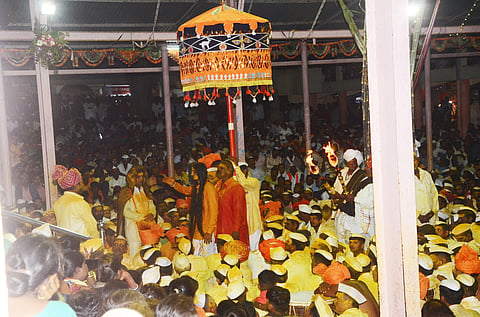 Paschim maharashtra 
