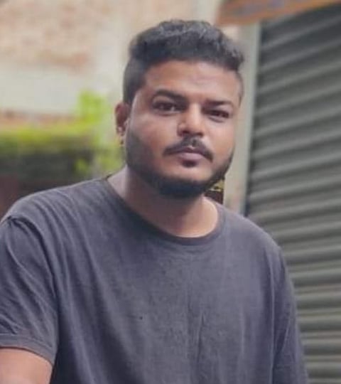ओव्हरटेकच्या प्रयत्नात तरुण जागीच ठार