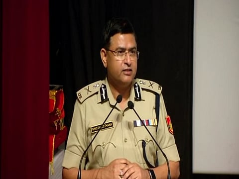 दिल्ली दहशतवाद्यांच्या रडारवर! पोलिस कमिश्नरनी घेतली खबरदारीची बैठक