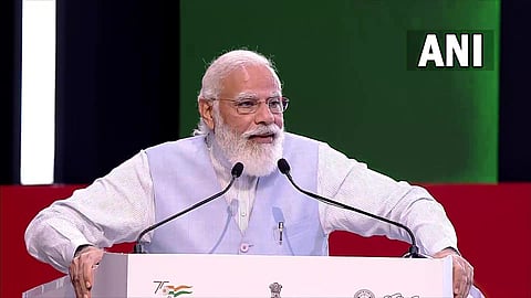 PMAY-U अंतर्गत 75 हजार लाभार्थ्यांना घरे; PM मोदींनी सोपवली किल्ली 