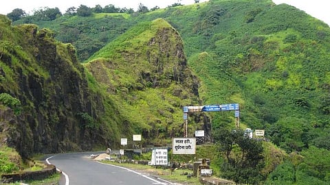 स्काय सिटीत पर्यटकांची गर्दी मोठी