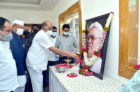 बाळासाहेब भिलारे स्ट्रॉबेरीचे विद्यापीठ होते : शरद पवार 