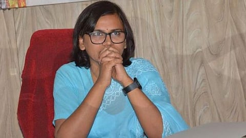 akola collector