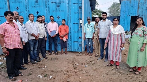 ढोलगरवाडी: संशयीताचे फार्म हाऊस पोलीसांनी सील केले आहे. 