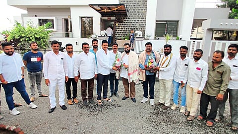 Advay Hiray invited Bandukaka Bachhav to join BJP Malegaon politics
