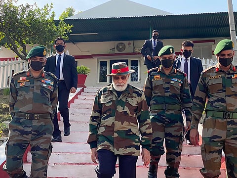 यंदा जम्मूतील नौशेरामध्ये PM मोदींची सैन्यासोबत दिवाळी