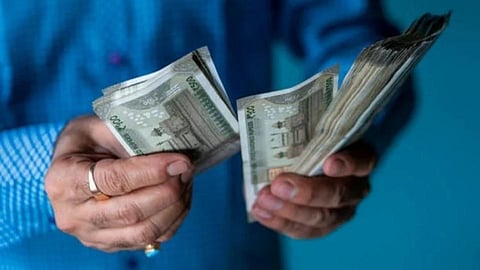अल्पबचतच्या व्याजदरात बदल नाही! मिळणार 'सुकन्या'वर 7.6 टक्के व्याज