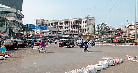 Junction redevelopment Of encroachment Obstacle