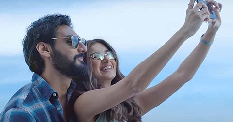Tadap Review : अ‍ॅक्शन आणि रोमान्सचा पुरेपूर मसाला