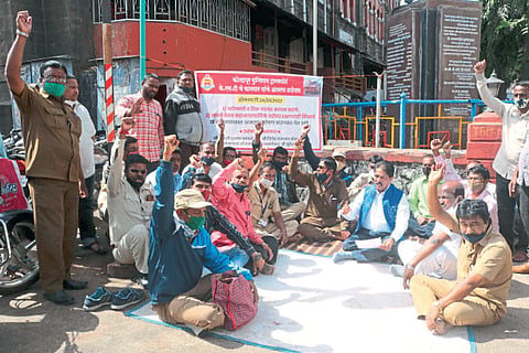 strike of KMT employees