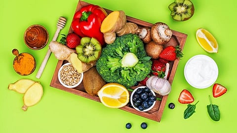 Immunity वाढवा अन् संक्रमणाचा धोका टाळा, खा ८ सूपर फूड 