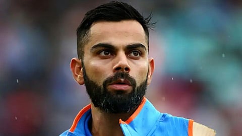Virat Kohli was seen chewing gum during the national anthem 