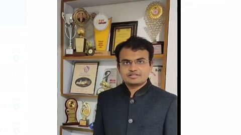 Dr Abhinandan Patil