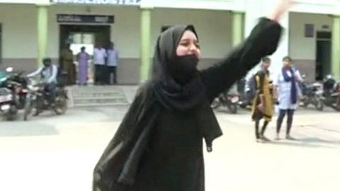 Hijab : राष्ट्रवादीच्या महापौर घराला देणार  'मुस्कान'चं नाव