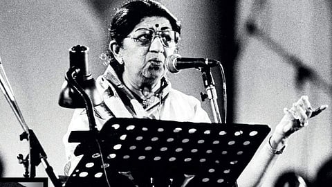 Lata Mangeshkar death updates