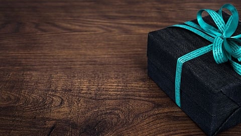 valentines day perfect gift  list check 5 affordable gadgets under 5000 in india 