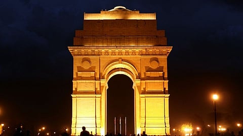 India Gate) 