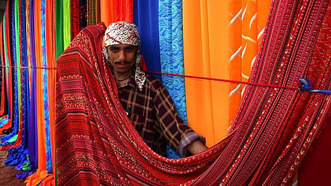 ब्रिटनसोबतच्या व्यापार करारात कापडावरील करात होणार कपात