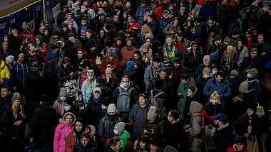 3.2 million people left Ukraine 