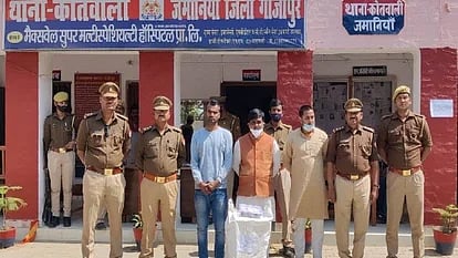 Police arrested bjp leader for distributing liquor and money 