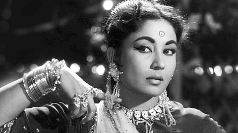Meena Kumari life story in Marathi 