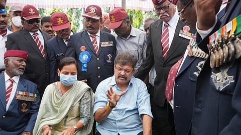 now we can not say Jaibhim in Regiment ex servicemen of mahar regiment complain to jitendra awhad  