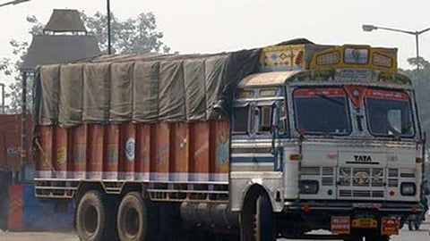 जड वाहनांना बंदी 