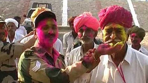 BSF Jawans celebrated Holi in Jaisalmer