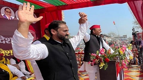 mayank joshi joins samajvadi party 