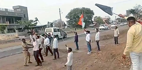 Nitin Gadkari statement Spoils Forest officer CR Road work forest department Bhandara