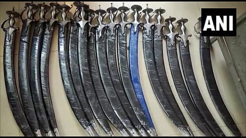 swords 