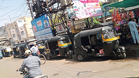 Ramadan festival shopping useful for rickshaw drivers Nashik News