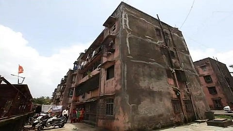 Nashik Twelve hundred houses dangerous