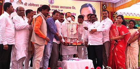 अजित पवार