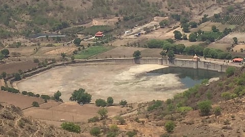 Pune Mastani lake dry tourist Dissatisfaction
