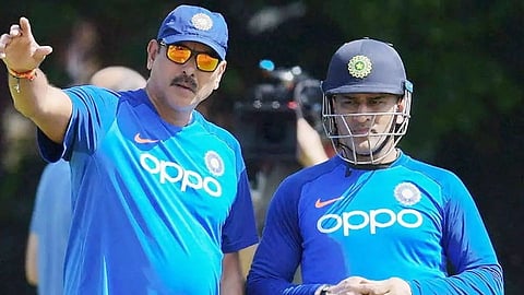 Ravi Shatri Shouted on MS Dhoni during Asia cup final  against Pakistan