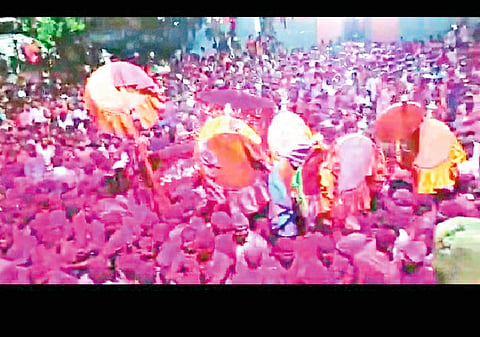 ‘चांगभलं’च्या गजरात भैरवनाथांची यात्रा