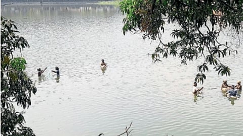 Moti Lake fishing